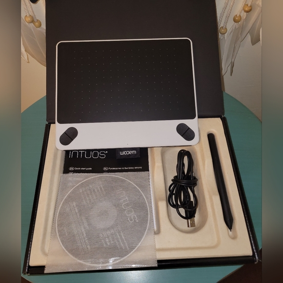 Wacom Intuos Draw (Old Version) - Picture 6 of 8